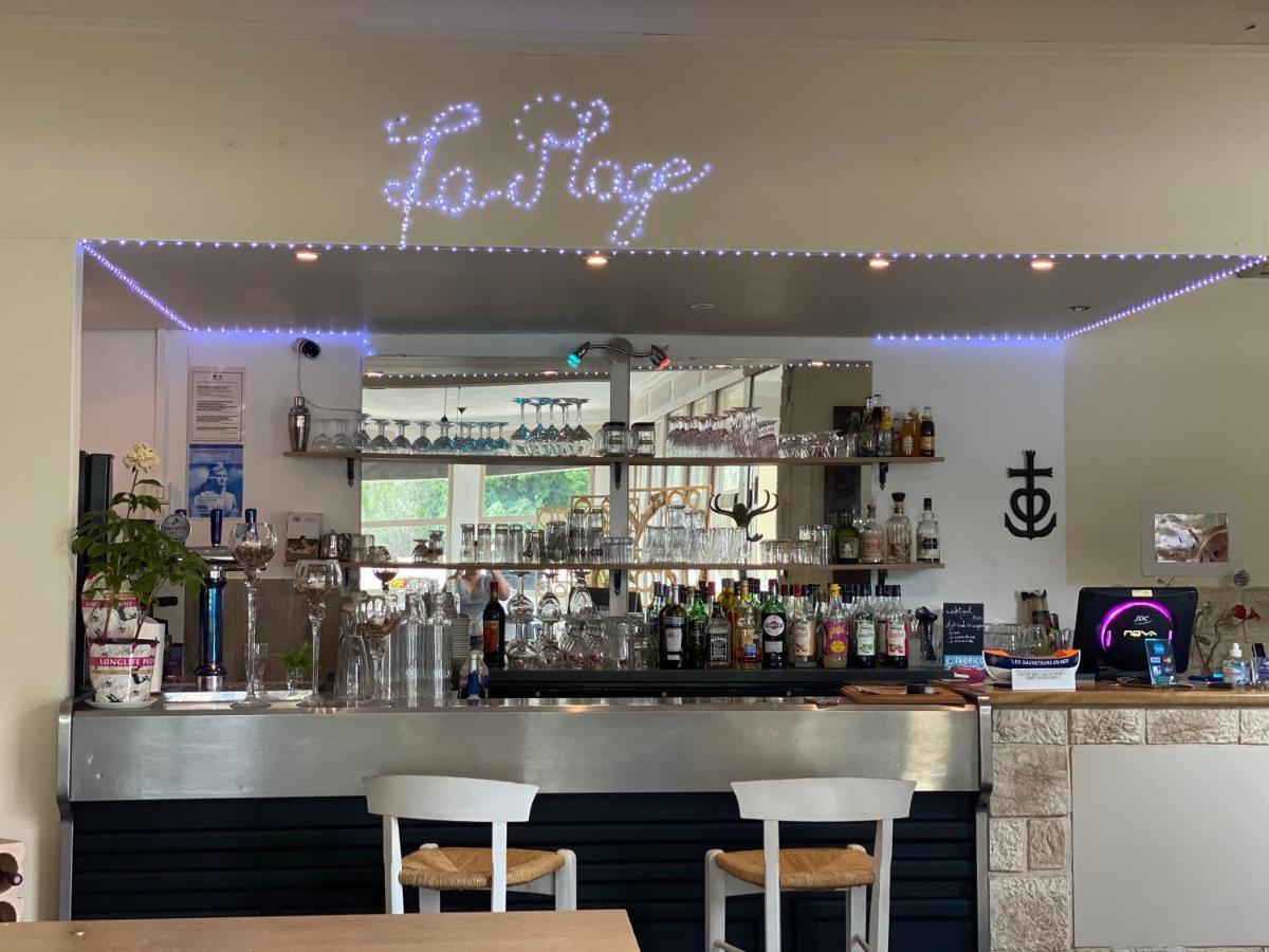Hotel Restaurant La Plage Port-Saint-Louis-du-Rhône Buitenkant foto